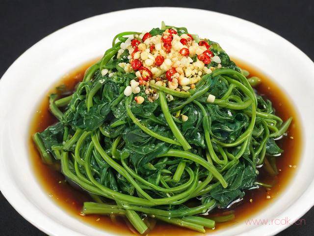 拌空心菜怎么才不变黑,空心菜怎么拌的绿绿的