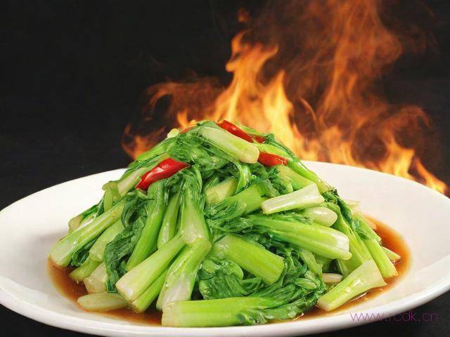通菜怎么炒脆绿,通菜怎样炒才青绿