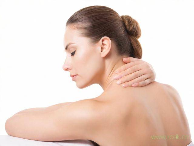 颈椎病压迫神经引起头晕怎么办,颈椎病压迫神经头晕的自我治疗方法