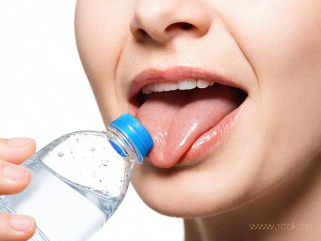 糖尿病舌头干怎么办,糖尿病人舌头干吗